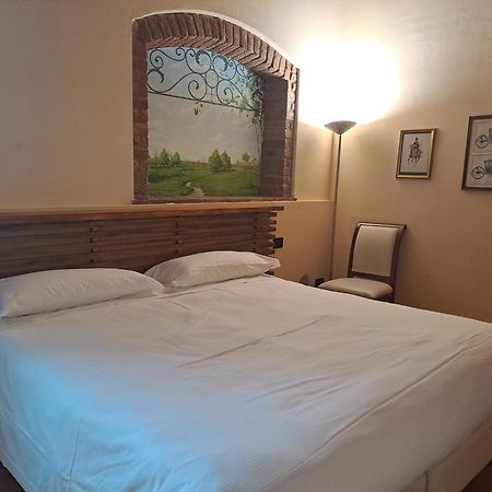 Agriturismo Cascina Farisengo Stagno Lombardo Екстер'єр фото