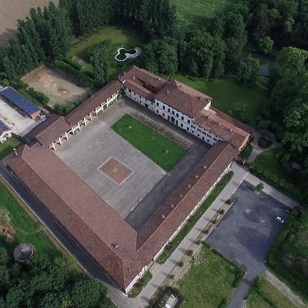 Agriturismo Cascina Farisengo Stagno Lombardo Екстер'єр фото
